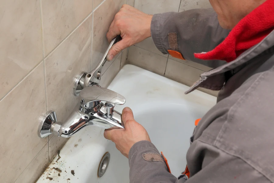 How To Identify Early Signs Of Plumbing Leaks Fort Worth, TX How To Identify Early Signs Of Plumbing Leaks Fort Worth, TX